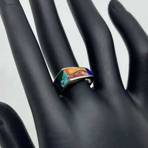 Fine Sterling Silver .925 Band with Natural Gem Inlays. Unisex. Ladies Size 7.